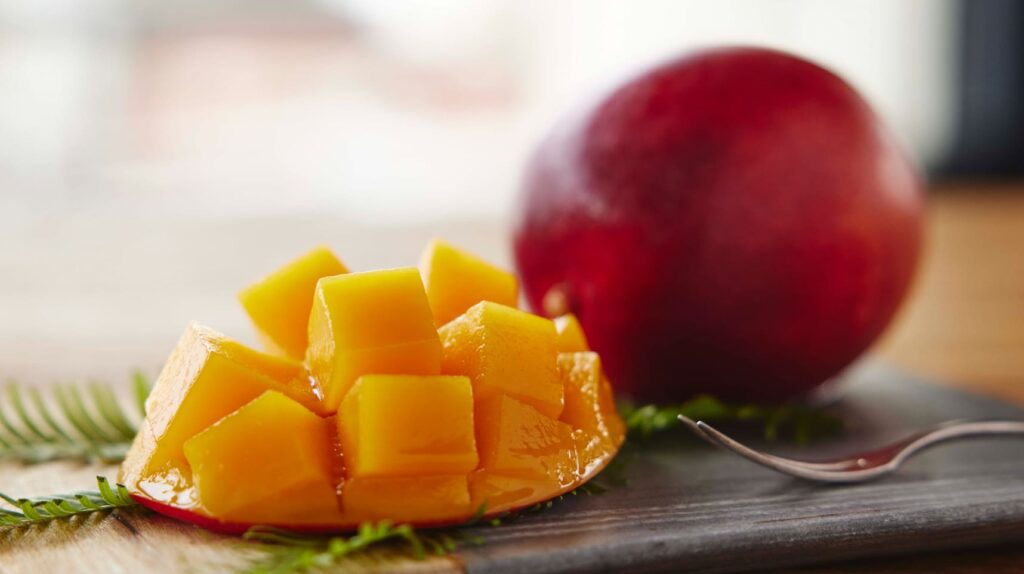 島香るマンゴー 2玉入り image 0