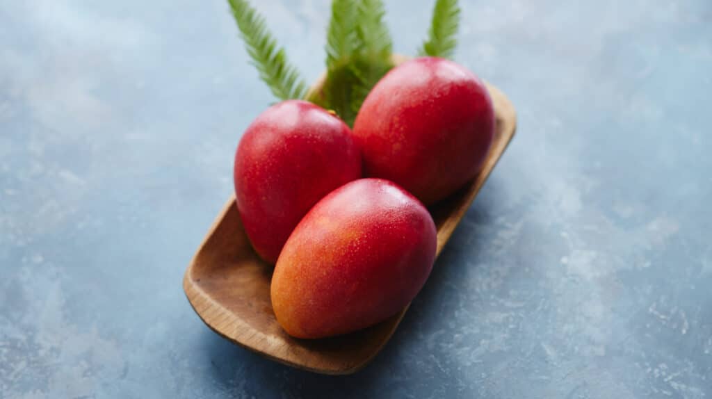 島香るマンゴー 2玉入り image 1