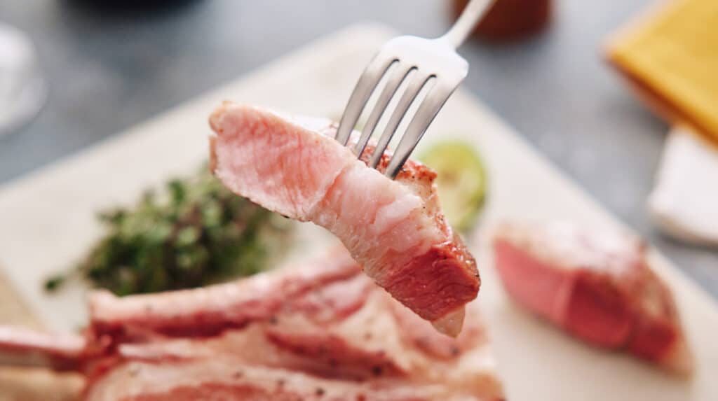 石垣島アグー豚 骨付きロース image 4